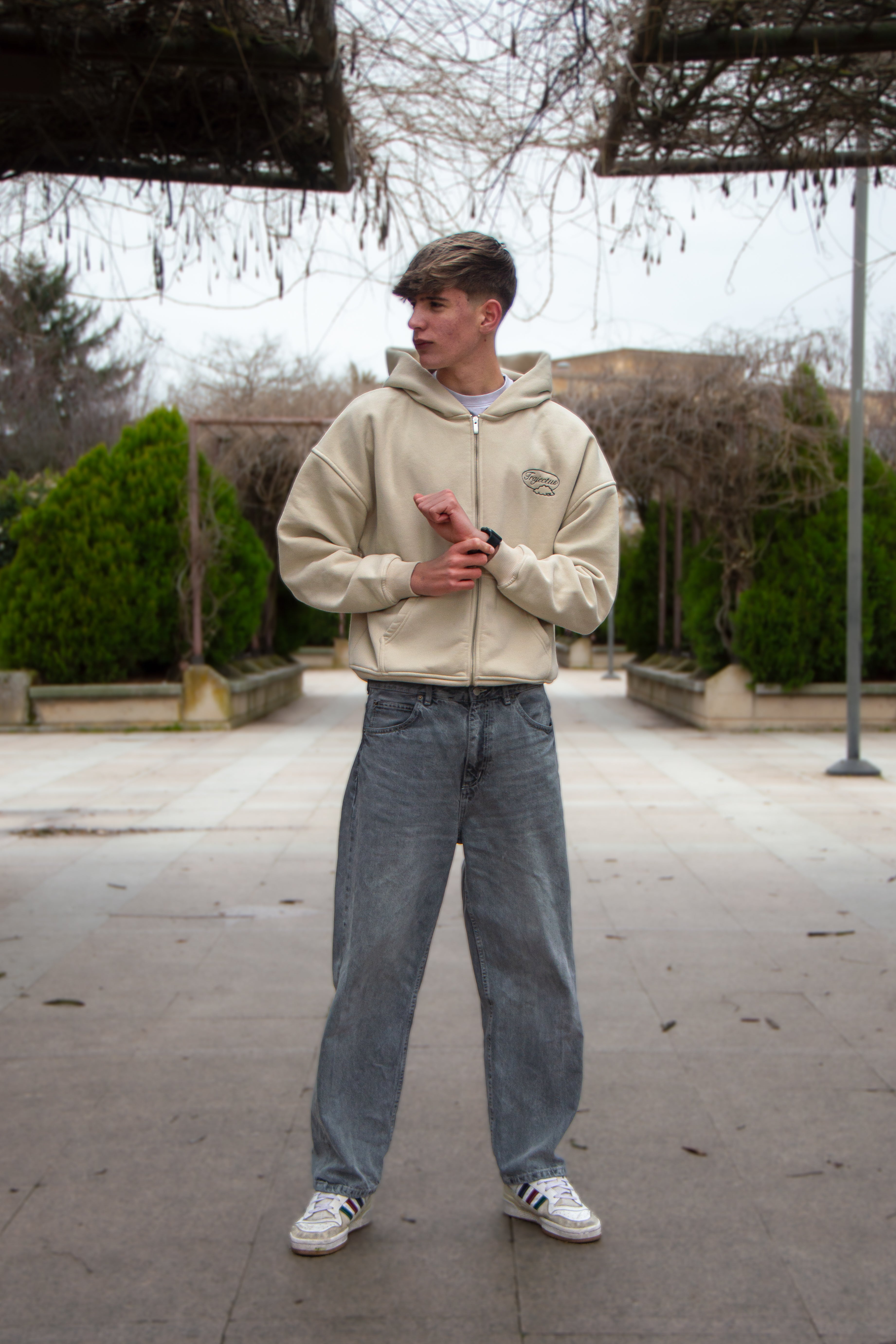 CHAQUETA ZIPPER "WHITE CLOUDS"